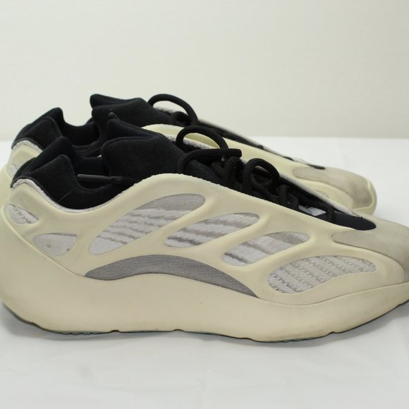 Adidas Yeezy 700 Ve Azael main image 5